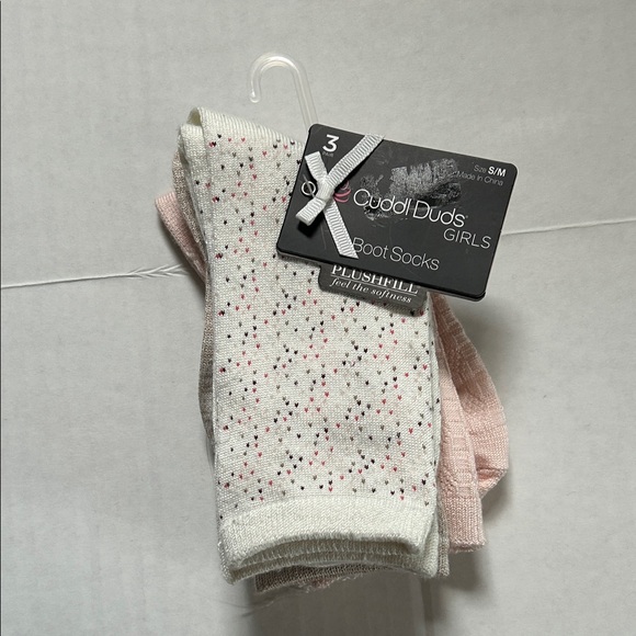 Cuddl Duds Other - NWT Cuddl Duds girls plush fill boot socks size small